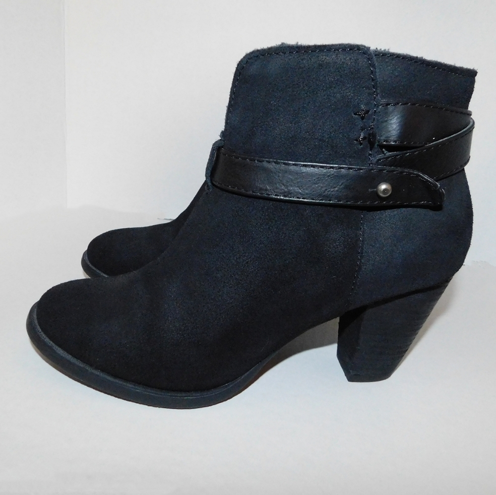 Crown Vintage Boots